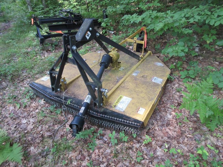 1055 • King Kutter Professional Brush Hog Lot 1055, John Deere 4520