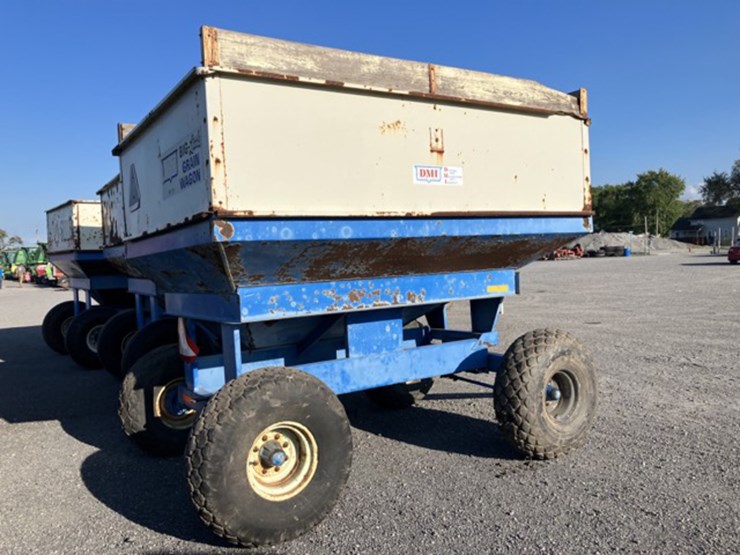 DMI 300 Lot 11379, Mowrey Auction September 21st Truck Two, 9/21