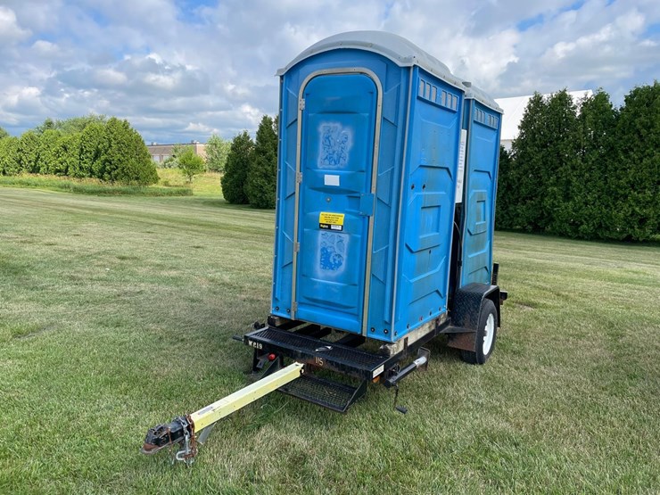 PolyJohn PJN3 Trailer W/2 Toilets Lot HB0686, Sep 14, 2022
