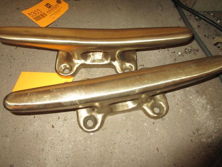 5302 • (2) Ship Cleats Lot 5302, Bus, Glastron Boat, Trailers, Skid