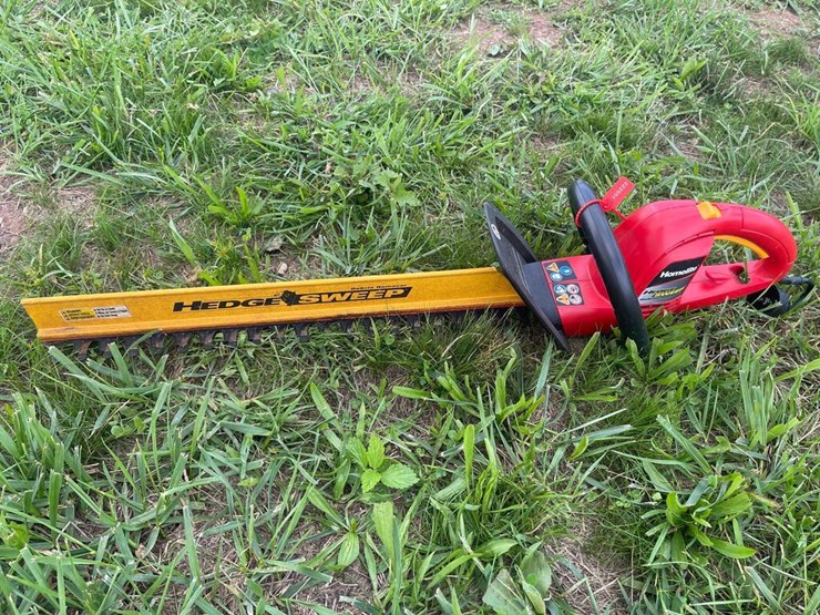 Hedge Sweep Debris Trimmer Lot 222551, September Live Truck and
