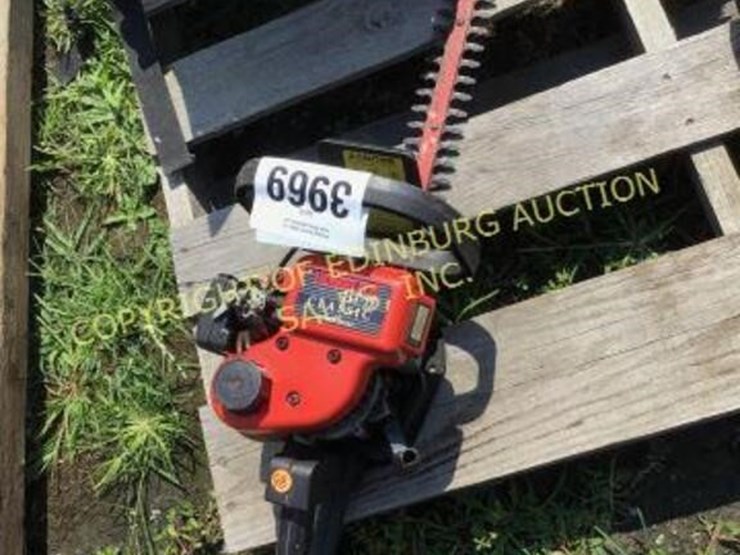 C homelite ht19 hedge trimmer runs Lot 3969, ONLINE CONSIGNMENT