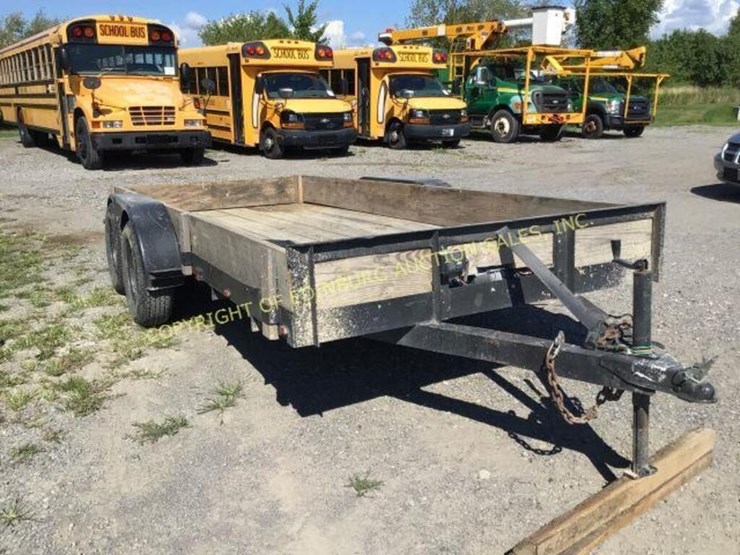 16FT TANDEM AXLE TRAILER W/ RAMPS AND WINCH Lot 2064, ONLINE