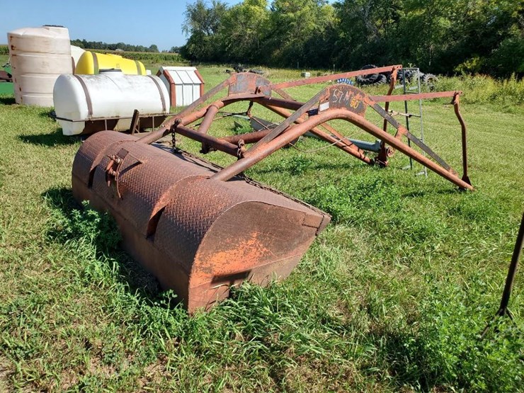 57A • NEW IDEA HORN LOADER Lot 57A, DAVID WIEGERS ESTATE ONLINE