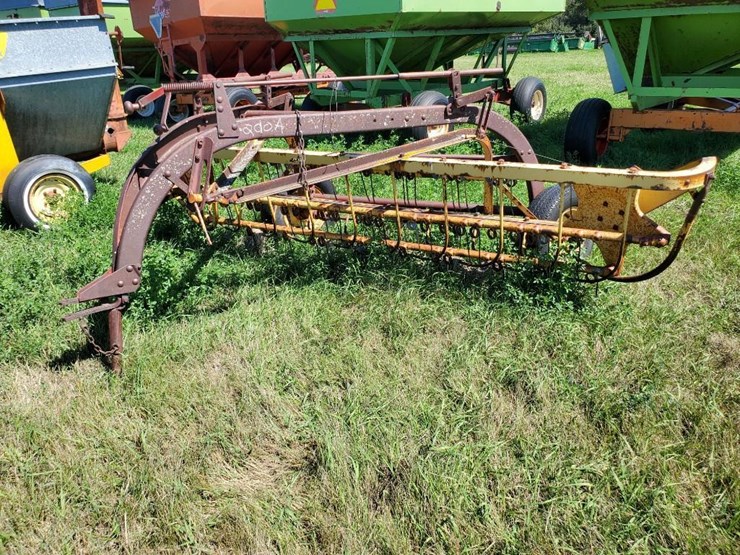 #200A • NEW HOLLAND SIDE DELIVERY RAKE, GROUND DRIVEN - Lot #200A ...