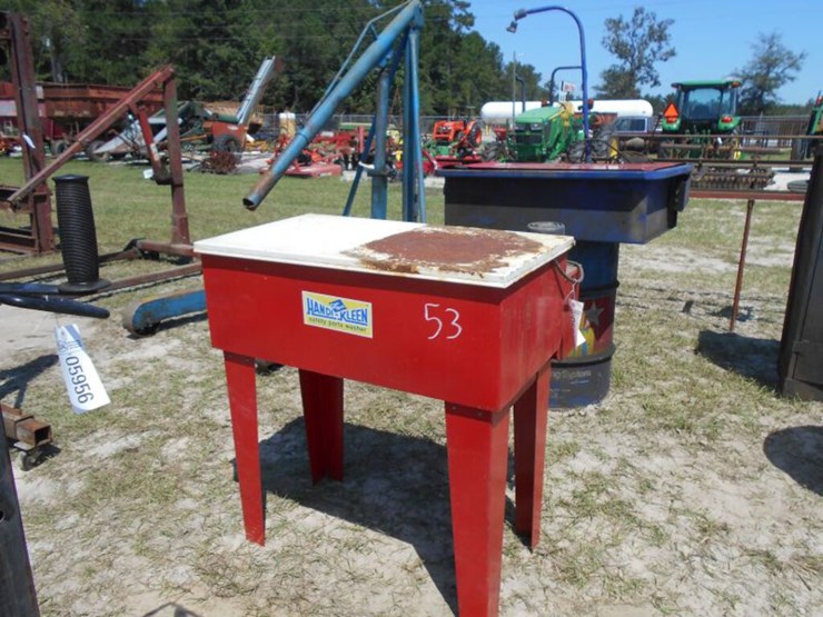 (5945) HandiKleen Parts Washer Lot 53, Farm and Equipment Auction