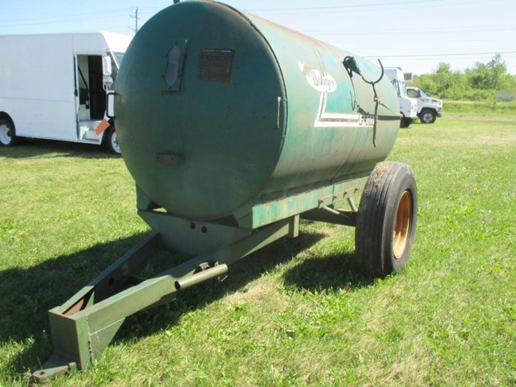 2158 • Badger 3900L Application Vacuum Tank Lot 2158, Trucks, Skid Loader, General, Lawn and