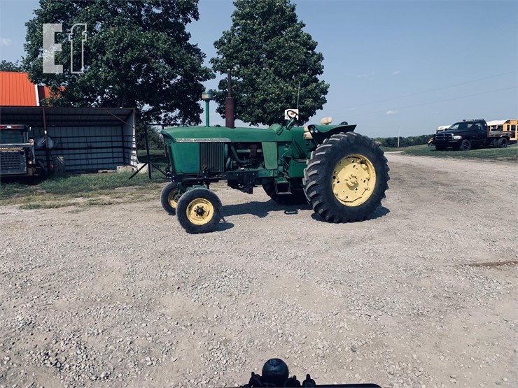 JOHN DEERE 4020 Lot , Hoffman's Consignment Auction, 9/24/2022