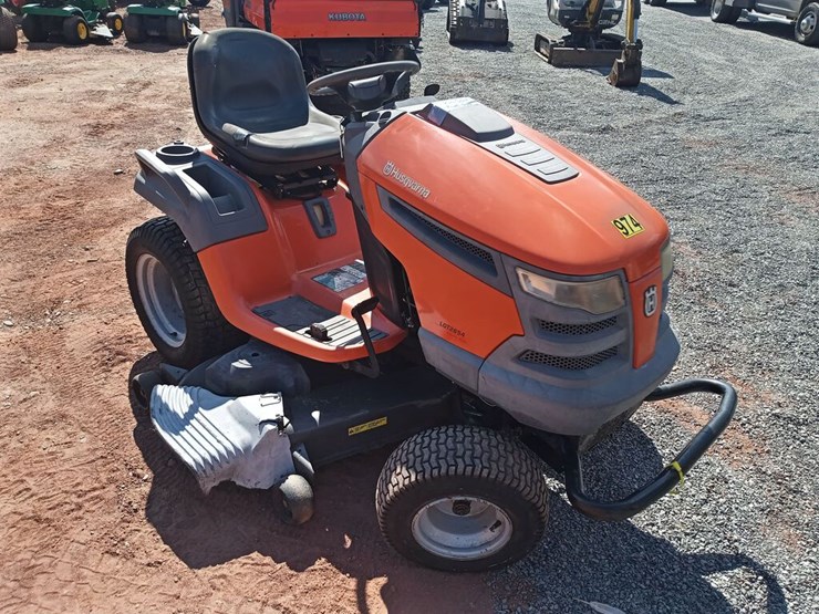 HUSQVARNA T 2654 LAWN MOWER 423.2 HRS Lot 974, FALL CONSIGNMENT