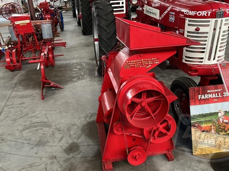 Beltdriven Corn Sheller Lot 167, Stew Paquette IH Museum Early