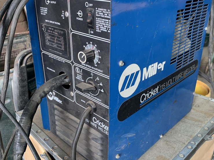 MILLER MILLERCRICKET 115 WELDER Lot , Hoffman's Consignment Auction