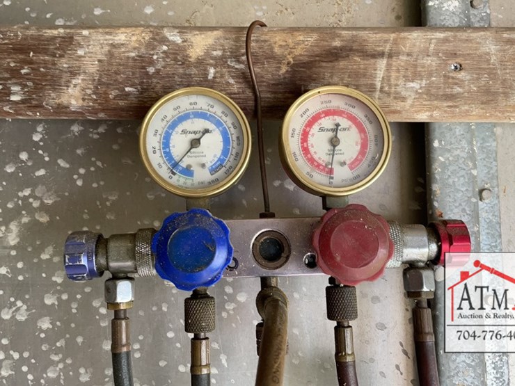 Snapon A/C Gauges Lot 1132, Early Fall Equipment Auction Ring 2, 9