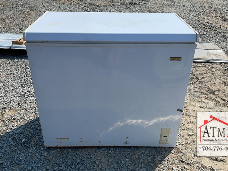 Idylis Deep Freezer Lot 1518, Early Fall Equipment Auction Ring 2, 9