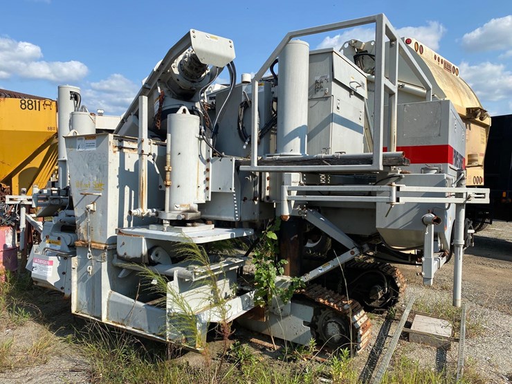 6 • 2006 POWER CURBER 5700B SUPER Lot 6, City of Winston Salem