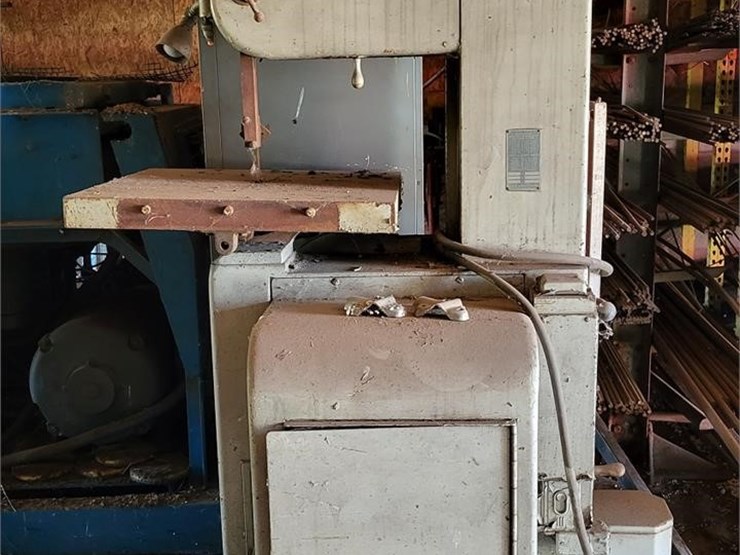 DOALL BANDSAW Lot 109, KNT FABRICATION SHOP LIQUIDATION SALE, 9/30