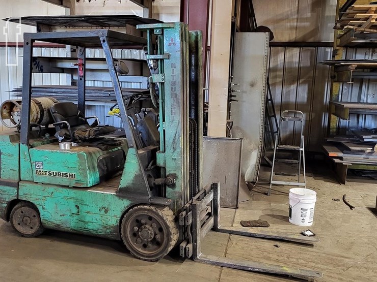 MITSUBISHI 25 FORKLIFT Lot 55, KNT FABRICATION SHOP LIQUIDATION SALE