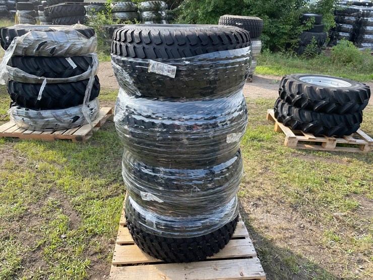 titan-multitrac-cis-31x13-5-15-tires-lot-di3392-sep-28-2022