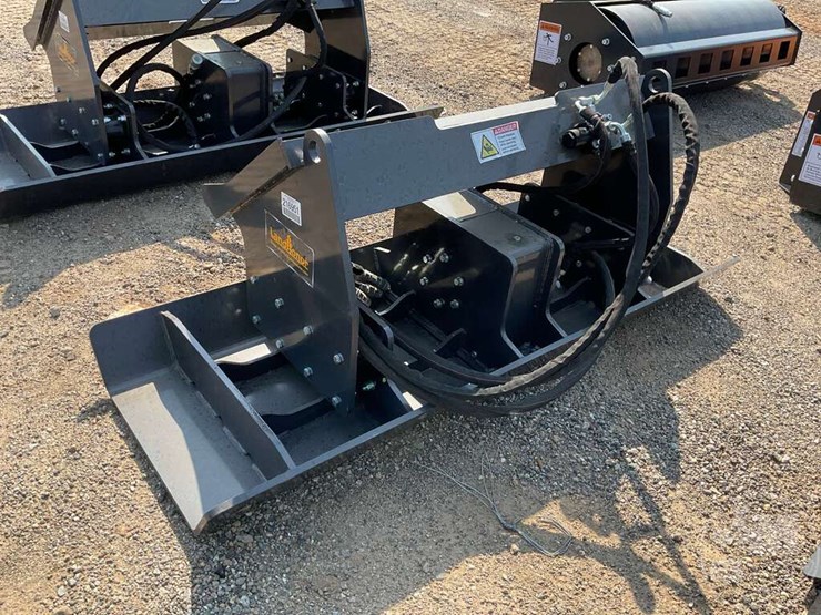 LANDHONOR VIBRATORY PLATE COMPACTOR 72 INCHES - Lot #1757, FALL EAST ...