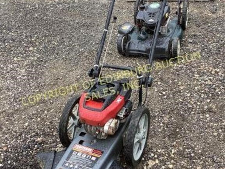 C. Craftsman 5hp 22 inch string weed trimmer runs Lot 3140, ONLINE