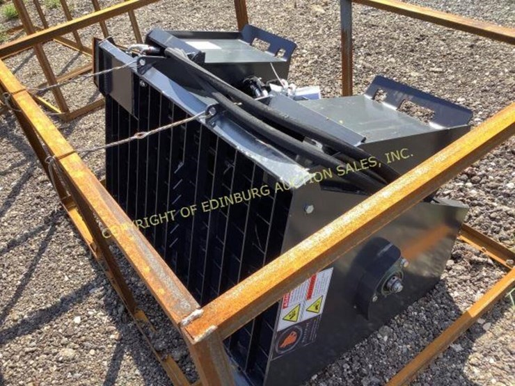 E. NEW WOLVERINE CONCRETE MIXER ATTACHMENT Lot 2526, ONLINE