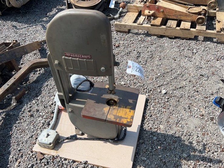 DELTA HOMECRAFT SCROLL SAW Lot 3423, Fall 3 Day Absolute Auction