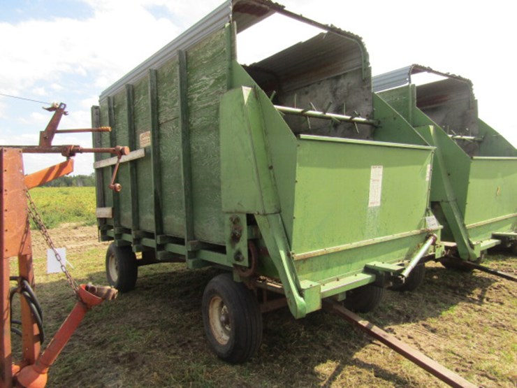 1671. Goeden 14 FT. Forage Box on Harms 4 Wheel Wagon, Ext. Pole, 11L