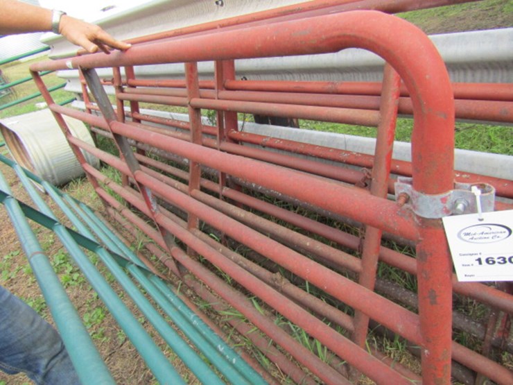 1630. 10 FT. Farm Gate Lot 1630, Huge Verndale MN Farm Retirement