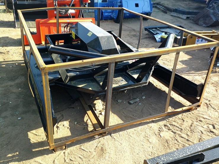 TOP CAT 6FT H.DUTY BRUSH CUTTER F/ SKID STEER Lot 308, Farm, Ranch, Heavy Equipment