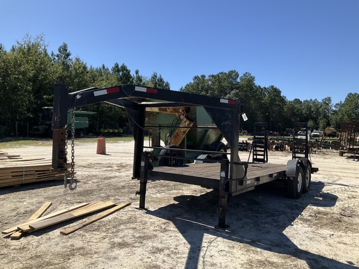 22FT. T.A. GOOSENECK TRAILER 14K NO TITLE Lot 67035, Farm