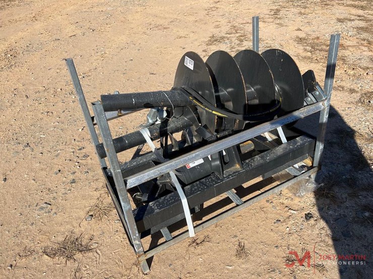 NEW JCT AUGER SKID STEER ATTACHMENT WITH (2) BITS Lot 5873, HIGH