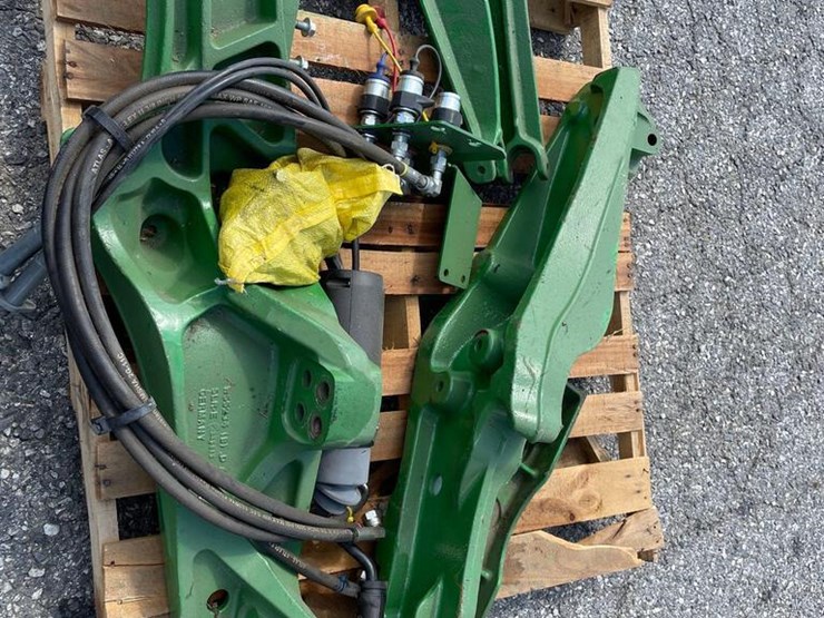 John Deere Front End Loader Parts Lot 222362, Timed Online Absolute Tractor Part Surplus