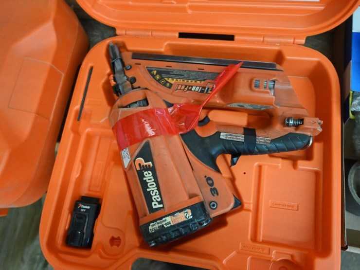355 • Paslode CFN325XP Cordless Framing Nailer Lot 355, Virtual