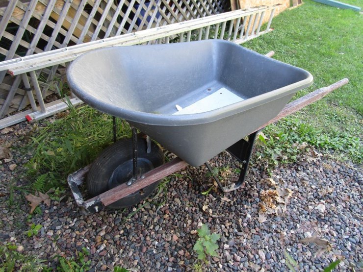 5456 • Poly Tub Wheelbarrow Lot 5456, John Deere Gator, Lawnmowers