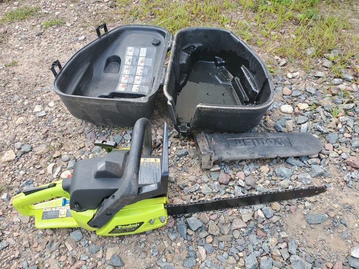 6211 • Poulan 2150 Chainsaw w/ Case Lot 6211, Day 3 2022 Annual