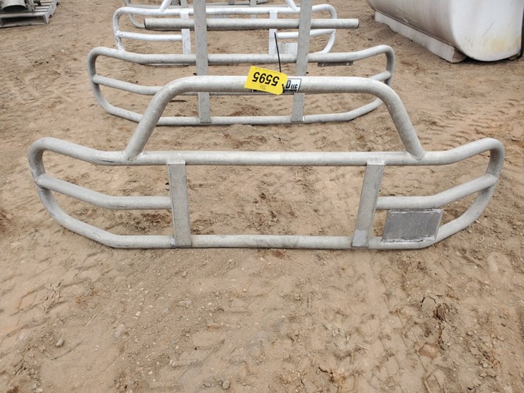 5595 • Semi Deer Guard Lot 5595, Day 4 2022 Annual Midwest Fall