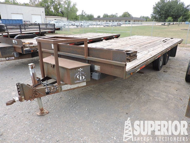 (x) 2007 HORSE CREEK 8'4"W x 20'L T/A Bumper Hitch Lot 255, Construction & Oilfield Truck