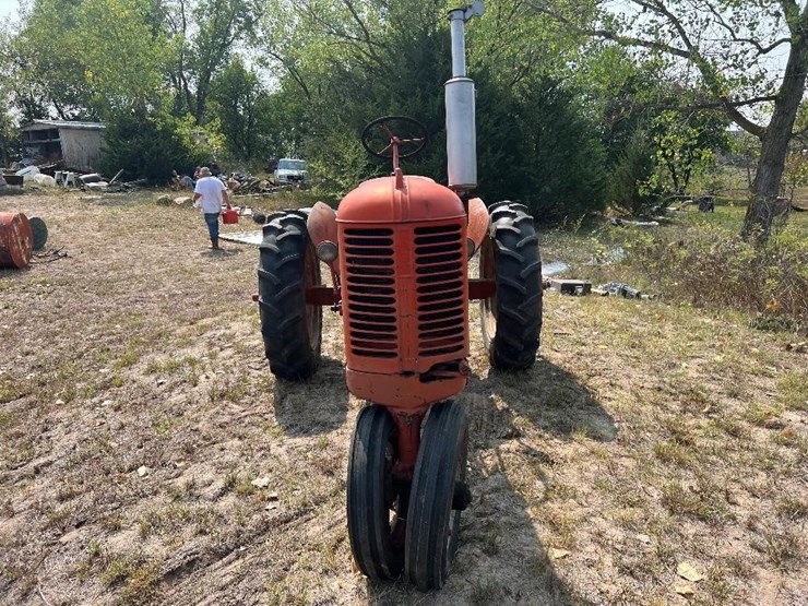 1948 Case VAC 2WD Tractor Lot GR9019, Oct 19, 2022 Equipment
