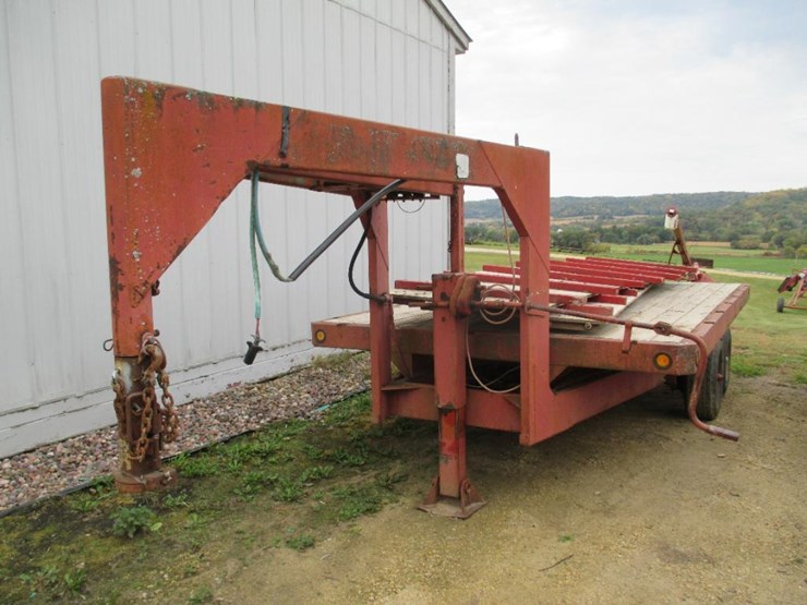76 • 5th Wheel Gooseneck Trailer 14' Lot 76, 2022 October Mondovi