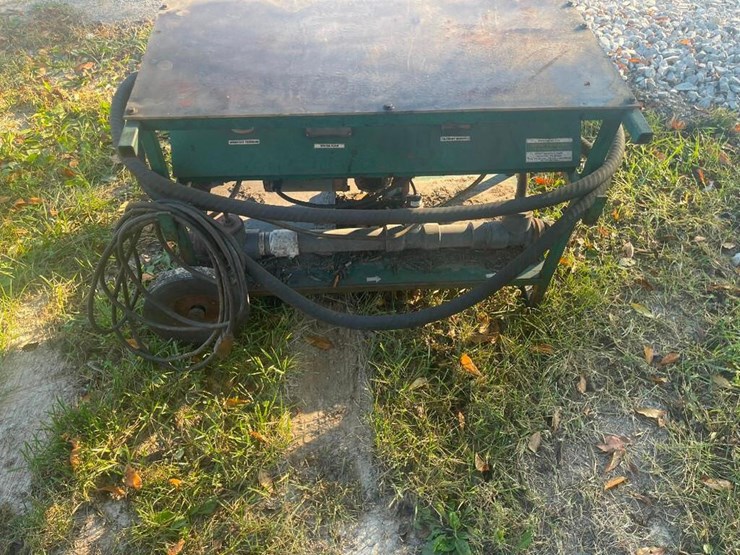 Stouffer Mulch Coloring Machine Lot 2462, October Virtual Day 2, 10