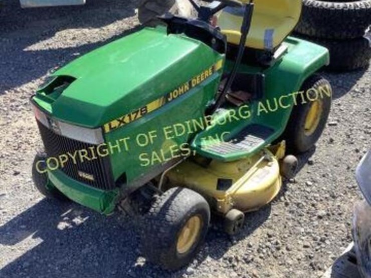JOHN DEERE LX178 Lot 4448, ONLINE CONSIGNMENT AUCTION, 10/21/2022, Edinburg Auction Sales Inc