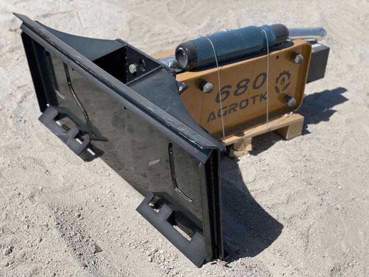 2022 NEW Agrotk 680 Hydraulic Drop Hammer Skid Steer Attachment Lot