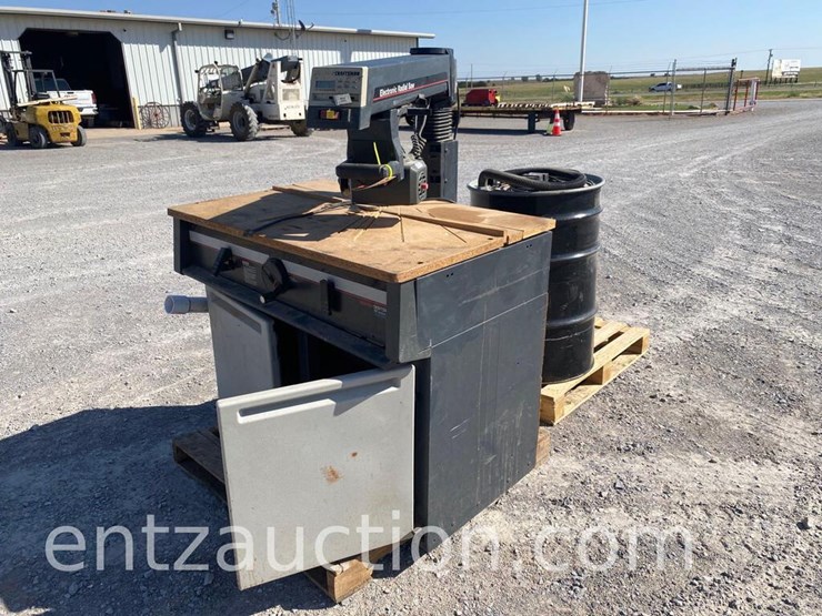 CRAFTSMAN 10" RADIAL ARM SAW WITH 55 GALLON Lot 2424, Entz Quarterly