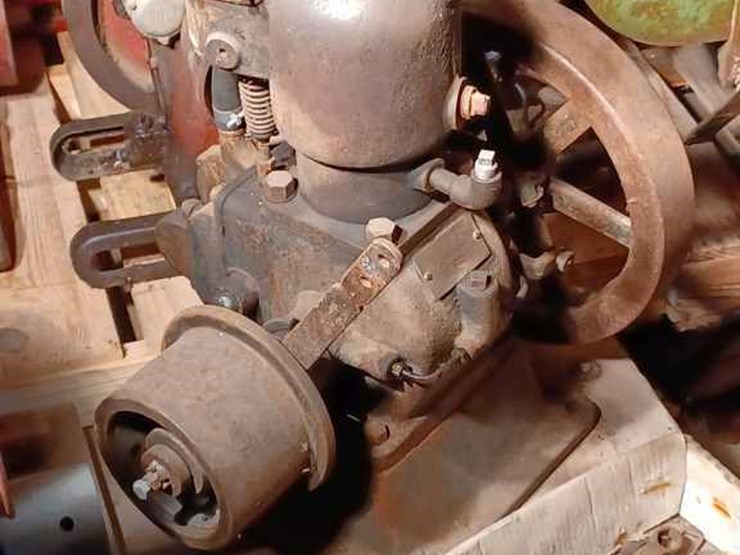 Cushman Model C Engine Lot 74, Waverly Minnesota BarnFinds Auction 2 The Doug Ault Vintage
