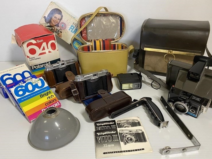 Vintage Cameras & Equipment Lot 1223, Ogawa Homestead/Estate Online