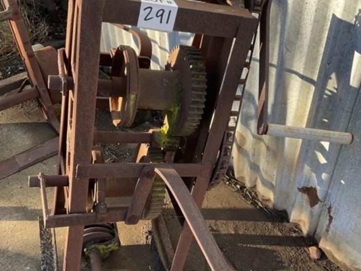 Vintage Boom Crank Lot 291, Robert J. Banes Estate Auction, 11/15