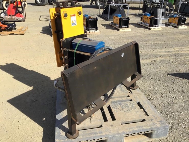 LOT 2022 UNUSED 2022 HANMEN HMB680 POST DRIVER ATTACHMENT Lot 