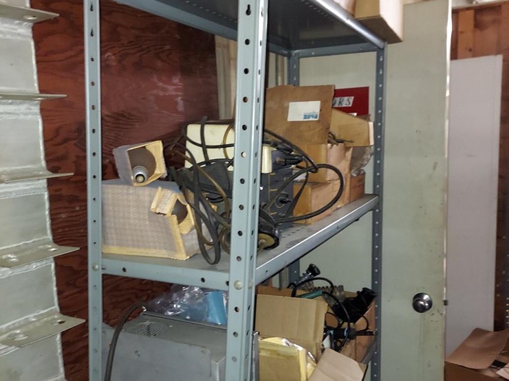 1001 • Shelf & Contents Lot 1001, Machine Shop Tools, Electric