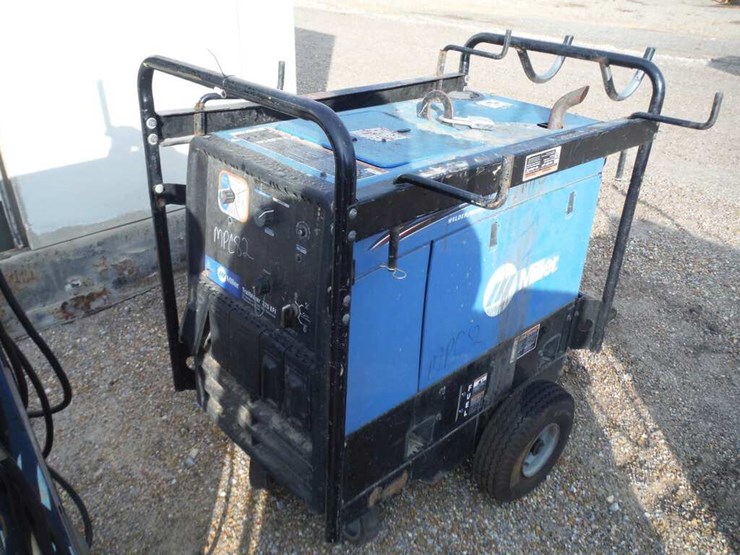 Miller Trailblazer 325 EFI Welder/Generator, s/n MD411588R (Owned by