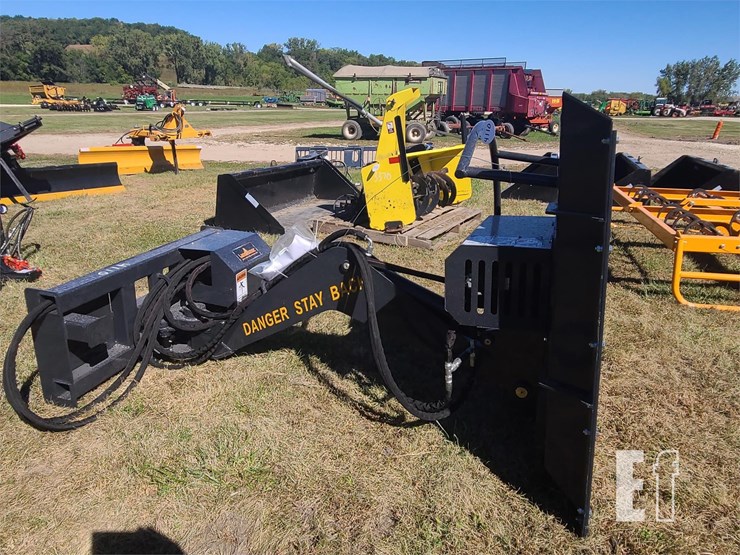 LANDHONOR SKIDLOADER ARTICULATING BRUSH CUTTER Lot 726, Large Tractor & Machinery Consignment