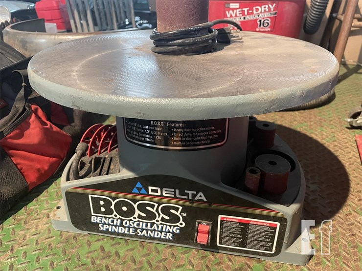 DELTA DRUM SANDER Lot 9, Parnell Farms Auction, 11/19/2022, Ophus